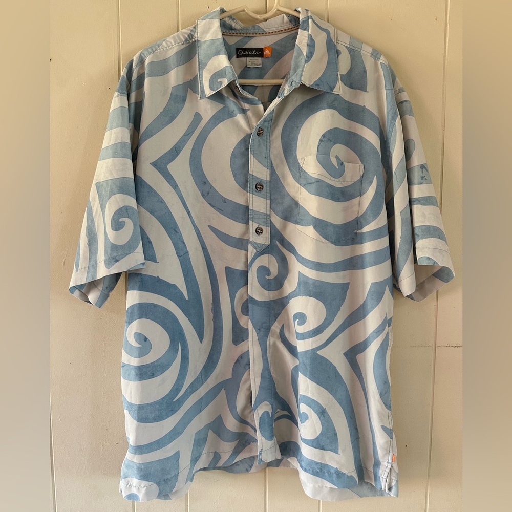 Quiksilver button down